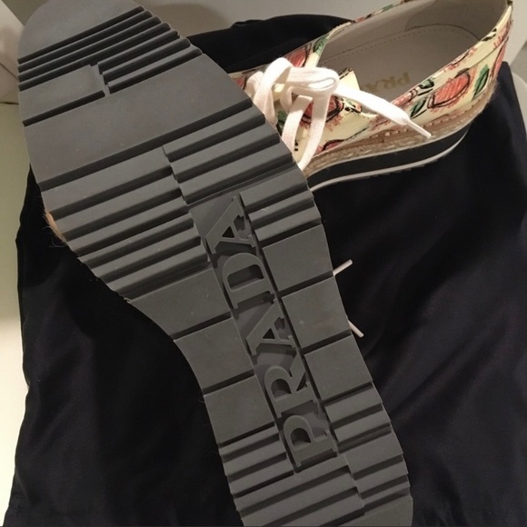 💯 Authentic Prada Platform espadrille (Oxford style sneaker) Patent leather! - Picture 6 of 9